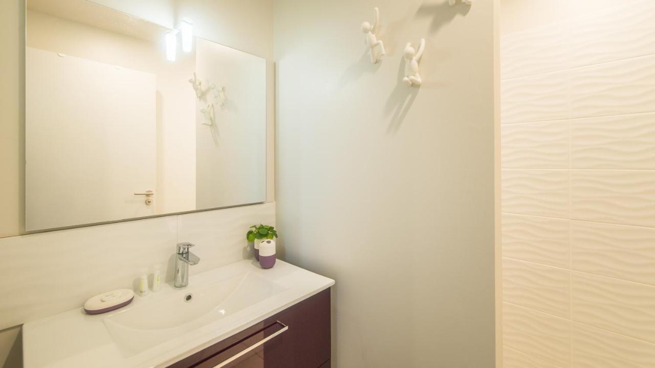 Plein Sud Avec Jacuzzi Privatif Et Parking Prive Apartamento Sarlat-la-Canéda Exterior foto